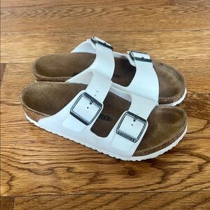 Birkenstock  White Sandals size 34 almost new